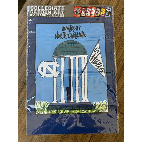 Magnolia Lane University of North Carolina Garden Flag Dorm Wall Decor 12x18 - Picture 3 of 3